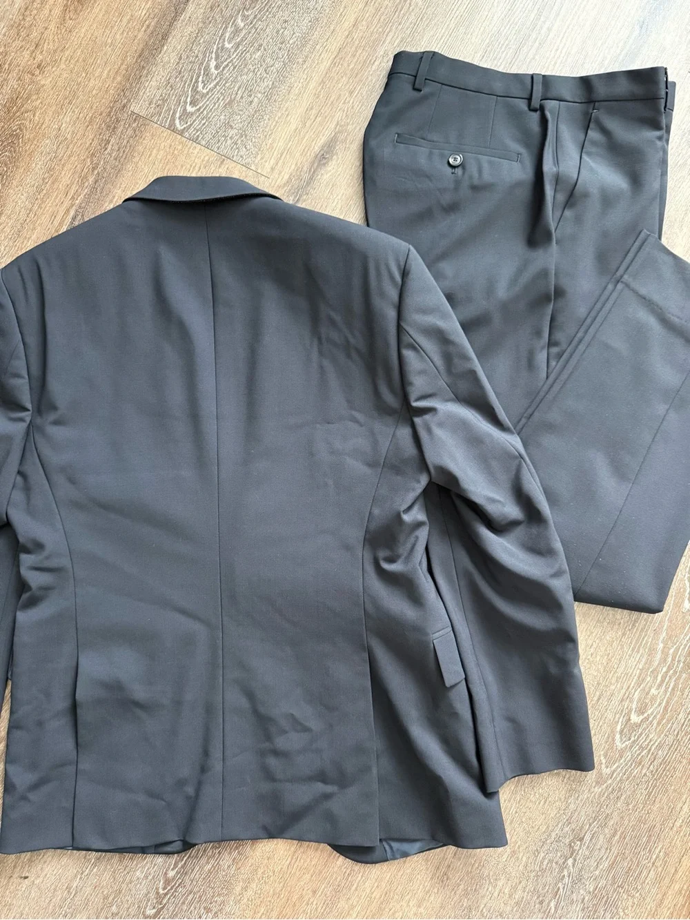 Boss Hugo Boss Men's Black Two-Piece Wool Blend Suit Jacket & Trousers